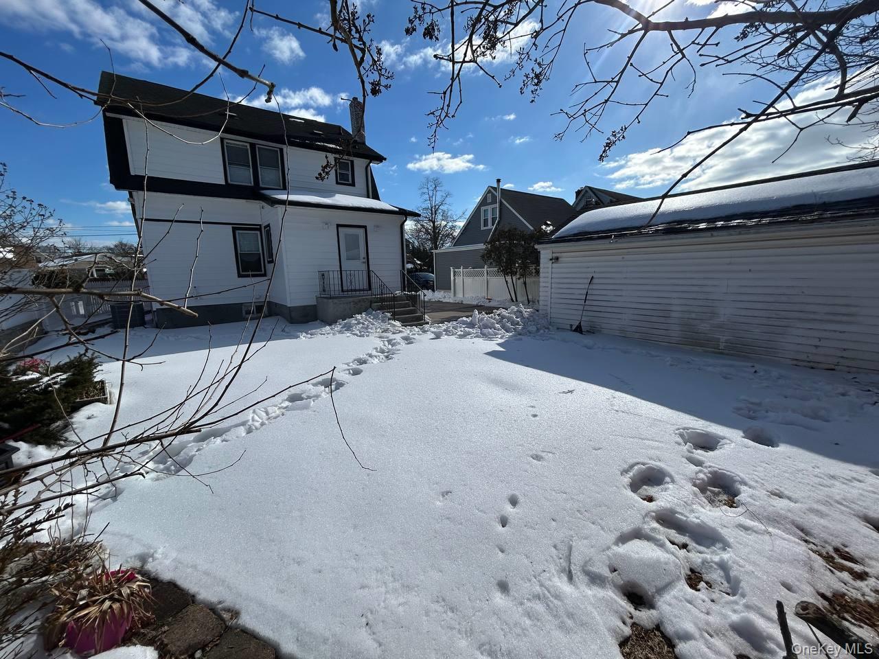 53 Lee Avenue, Valley Stream, NY 11581