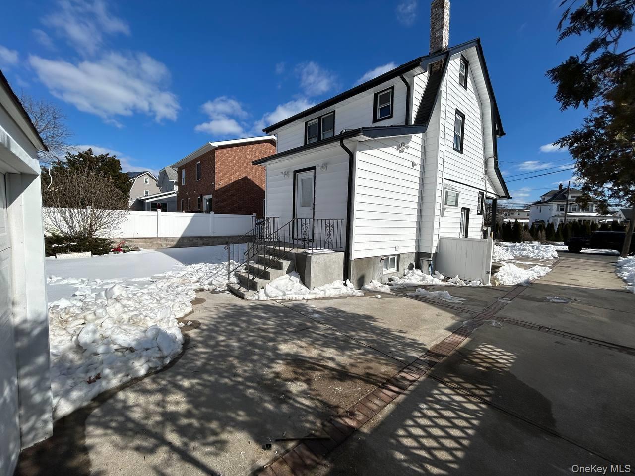 53 Lee Avenue, Valley Stream, NY 11581