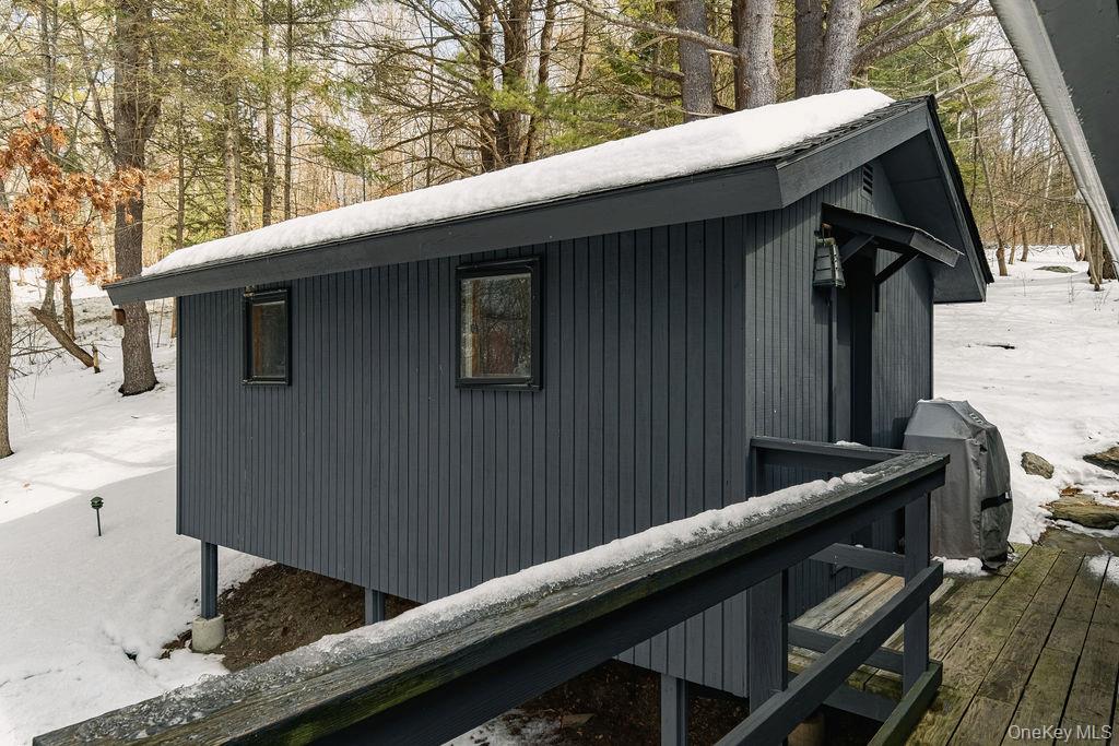 1738 County Route 10, Ancram, NY 12502