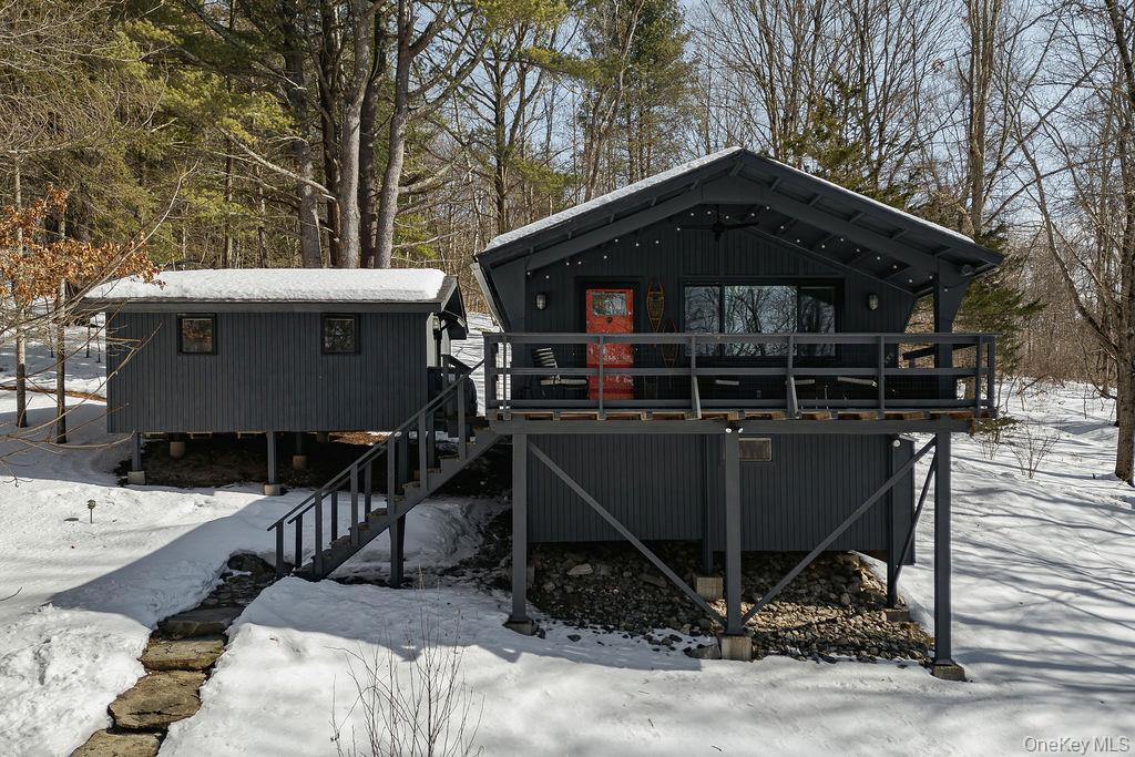 1738 County Route 10, Ancram, NY 12502