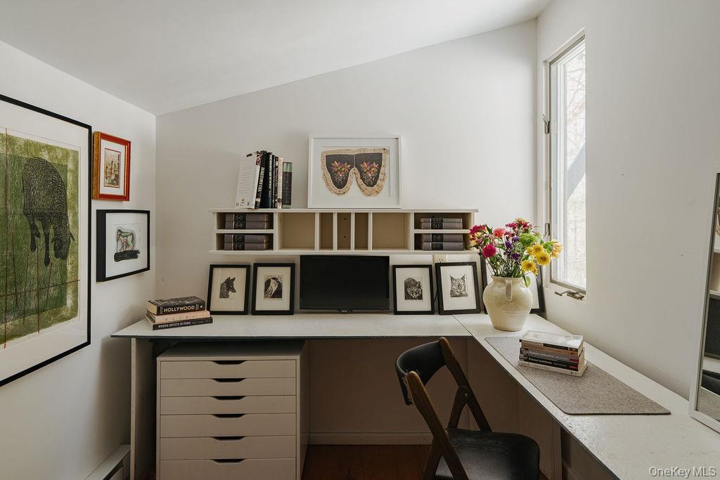 1738 County Route 10, Ancram, NY 12502