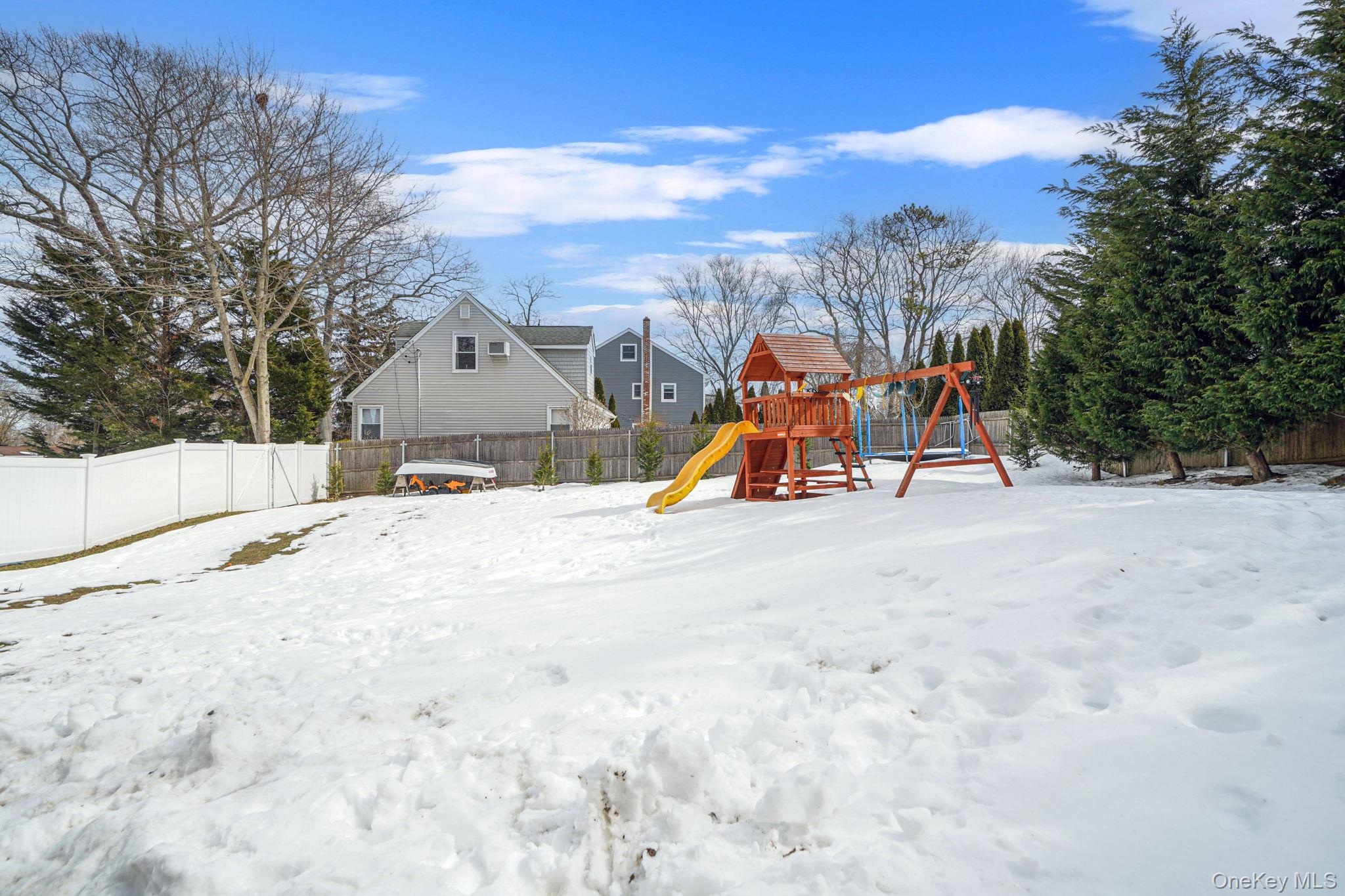 22 Poseidon Road, Rocky Point, NY 11778