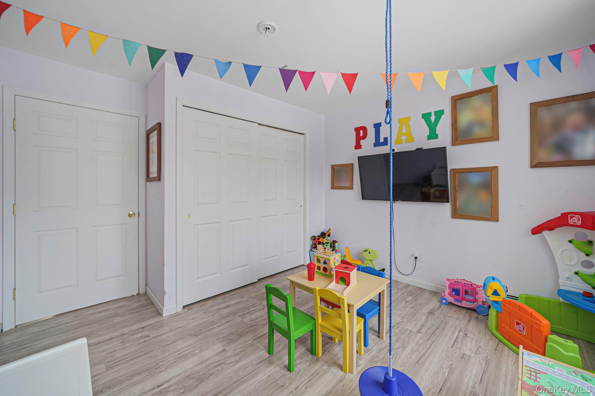 22 Poseidon Road, Rocky Point, NY 11778