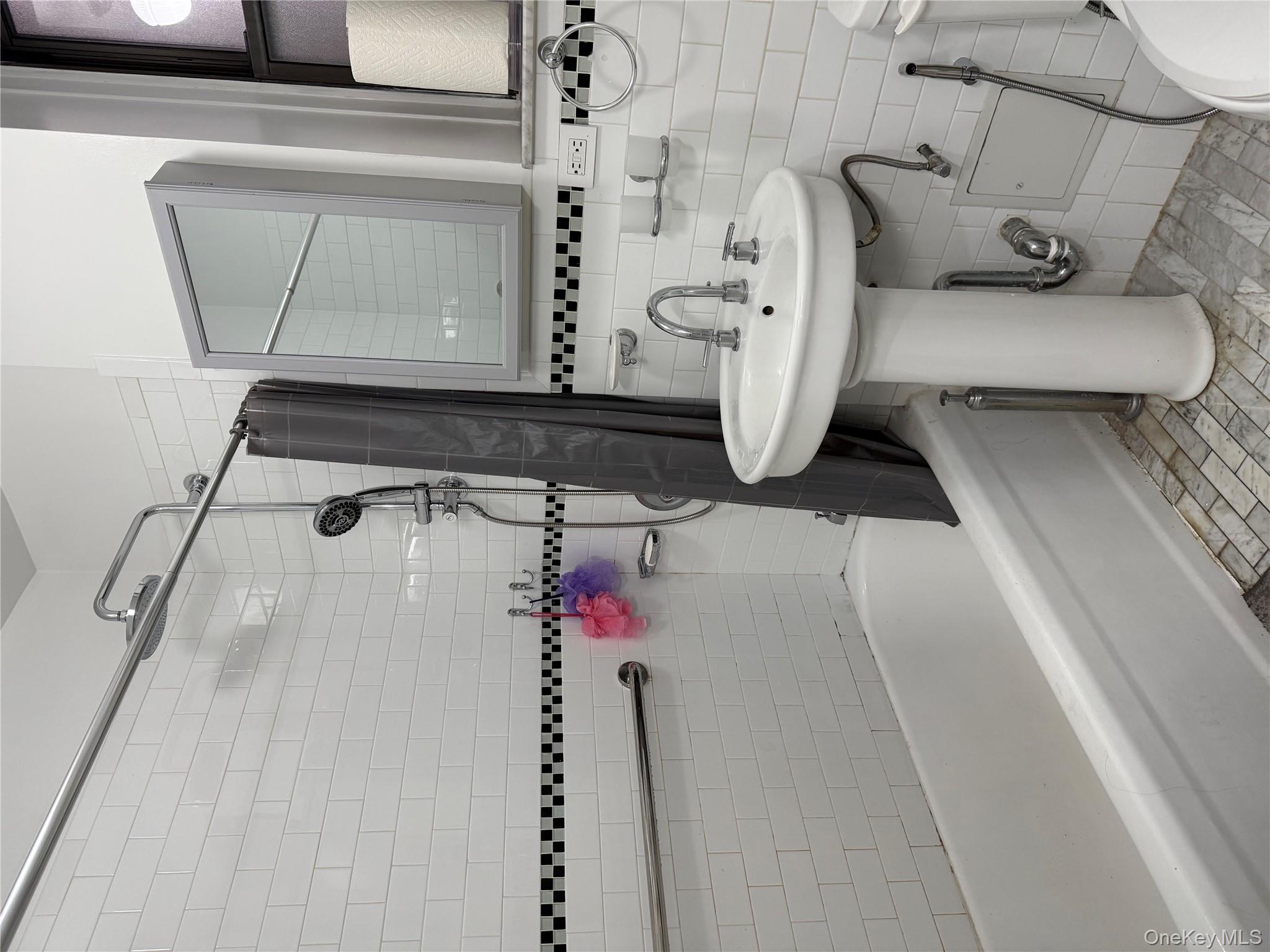 3545 81st Street # B5, Jackson Heights, NY 11372