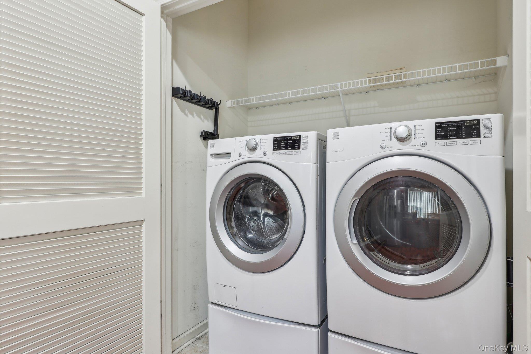 3105 Betsy Ross Ridge, New Windsor, NY 12553