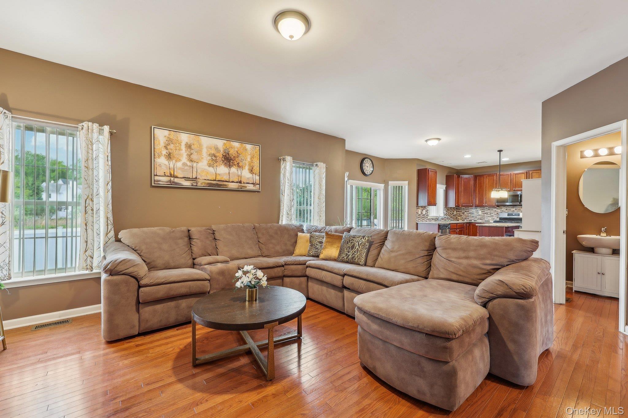 3105 Betsy Ross Ridge, New Windsor, NY 12553