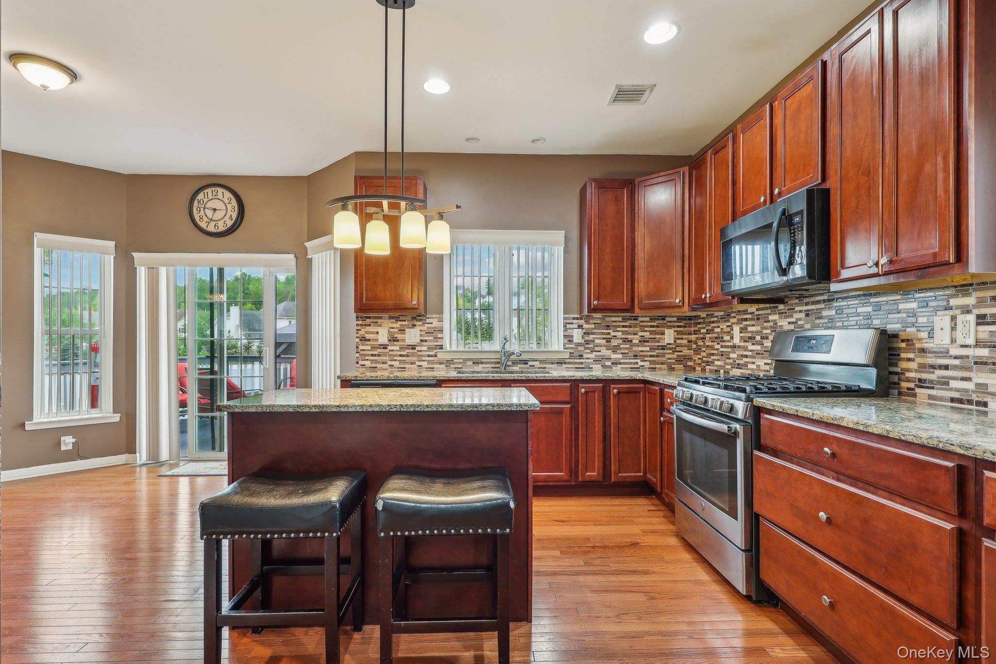 3105 Betsy Ross Ridge, New Windsor, NY 12553