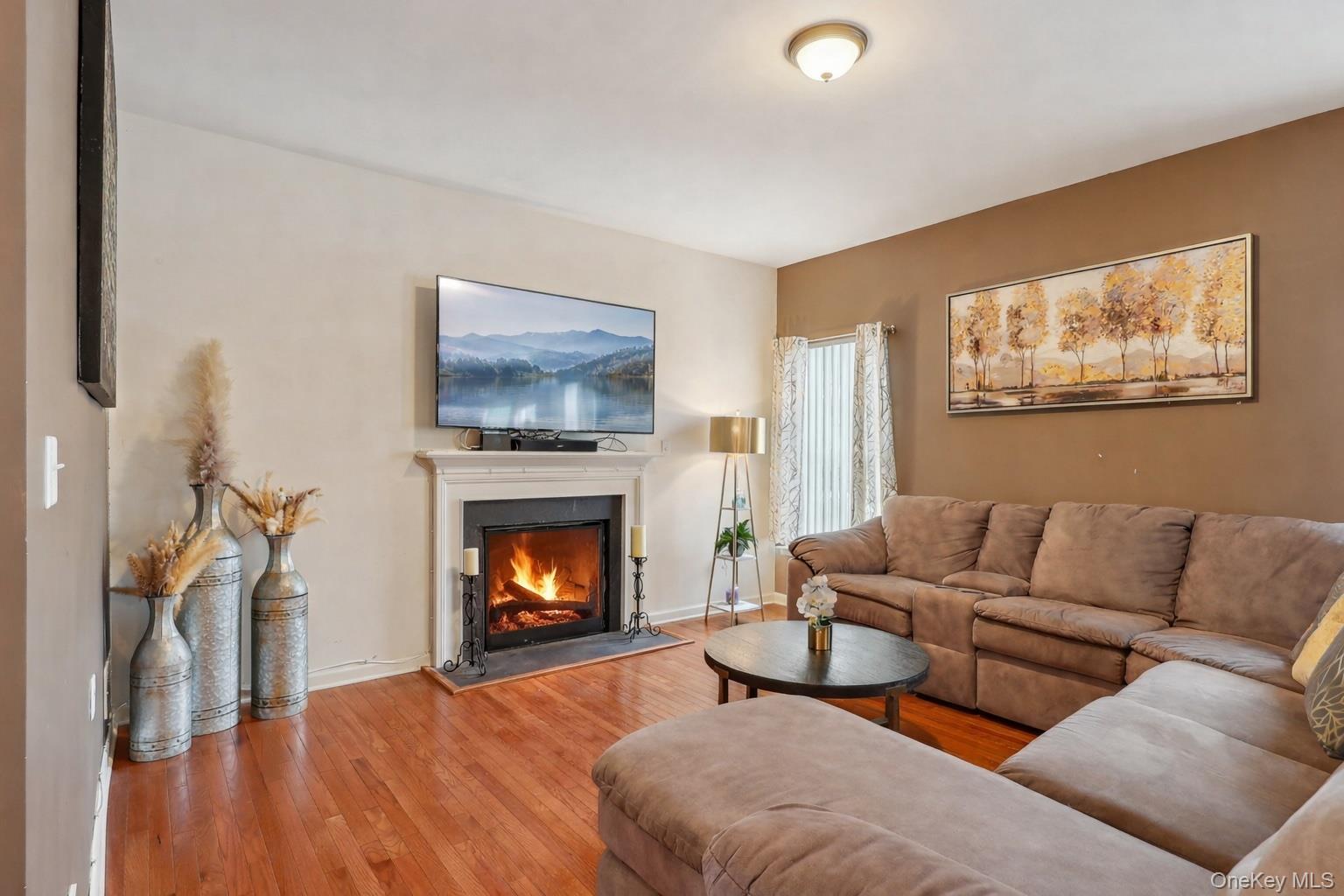 3105 Betsy Ross Ridge, New Windsor, NY 12553