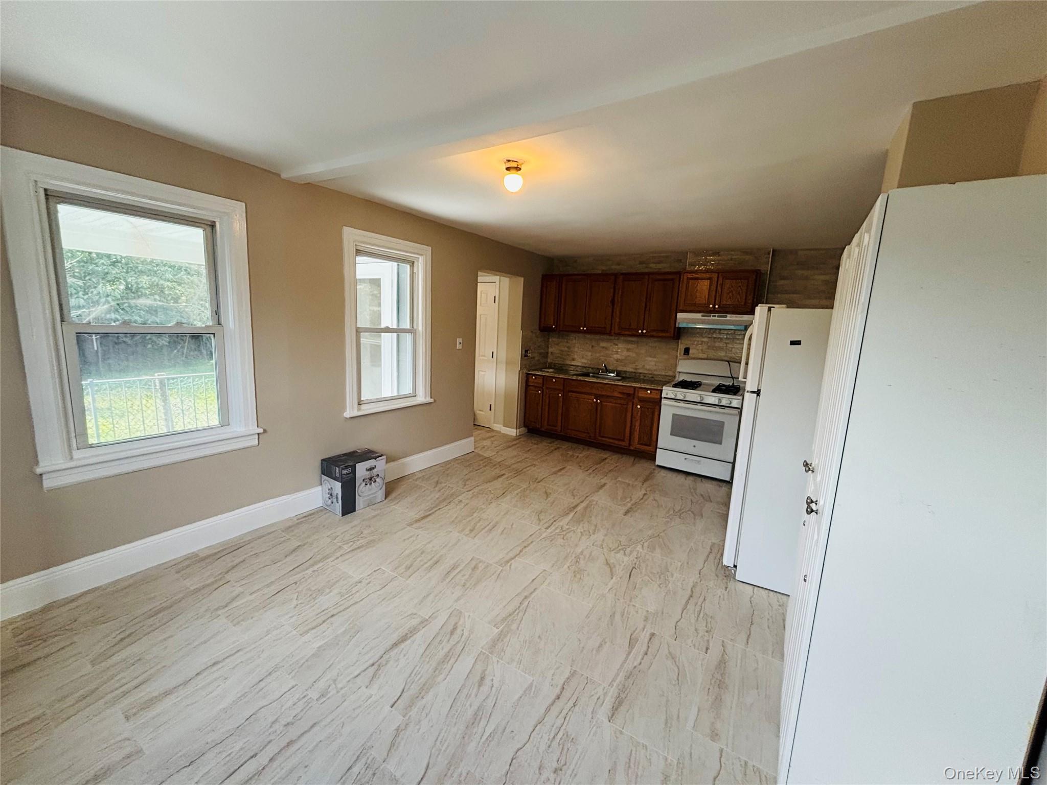 14 1st Street, Glen Cove, NY 11542