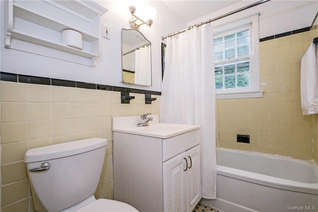 293 Manville Road # D, Pleasantville, NY 10570