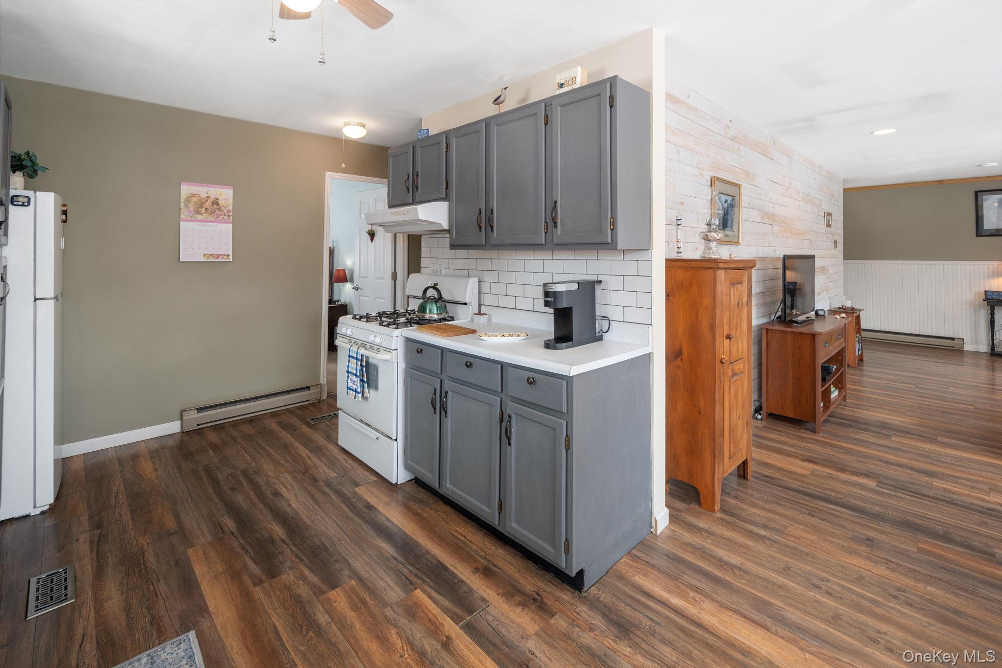 561 Grovenors Corners Road, Cobleskill, NY 12043