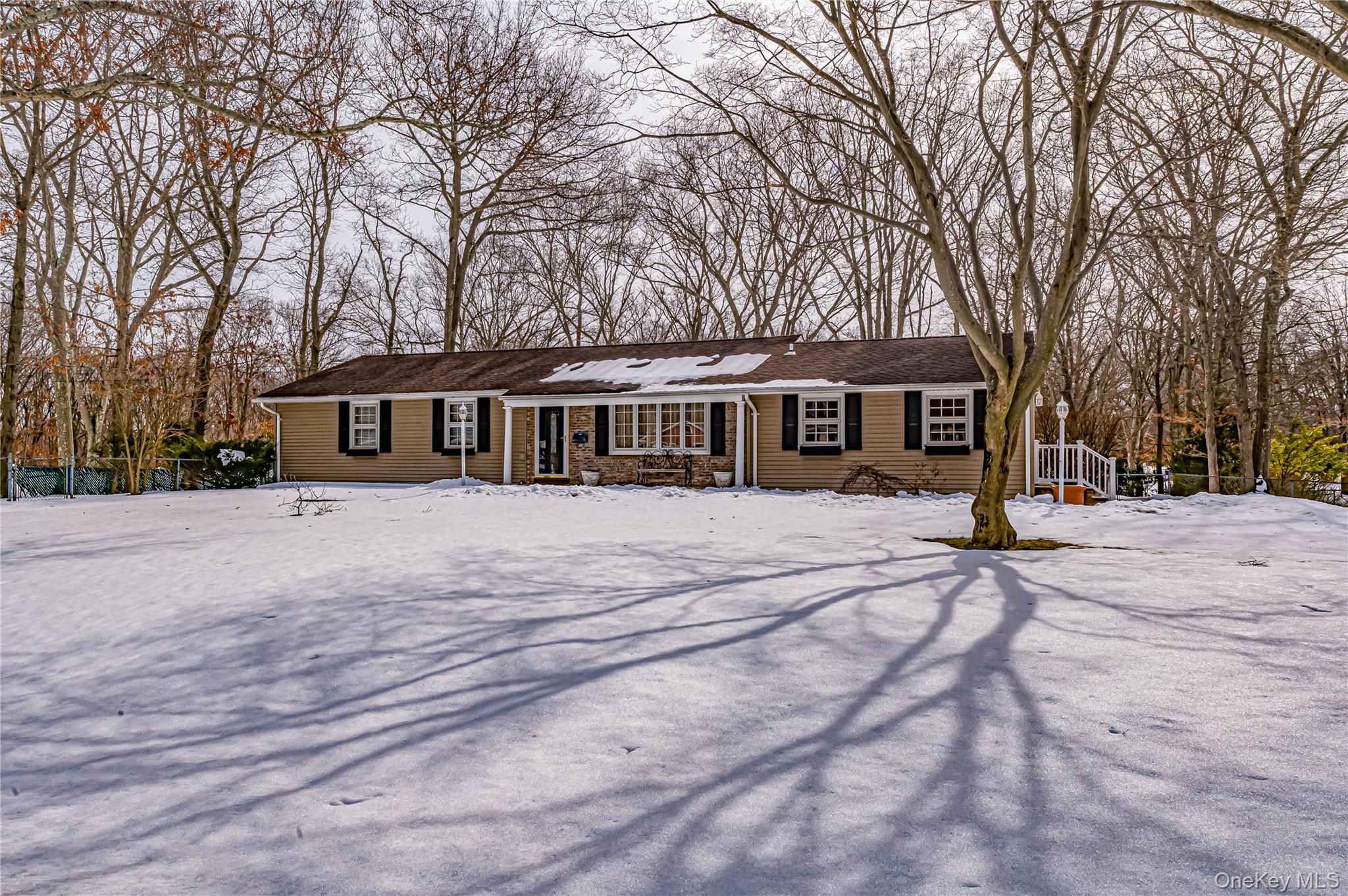 9 Storybook Lane, Saint James, NY 11780