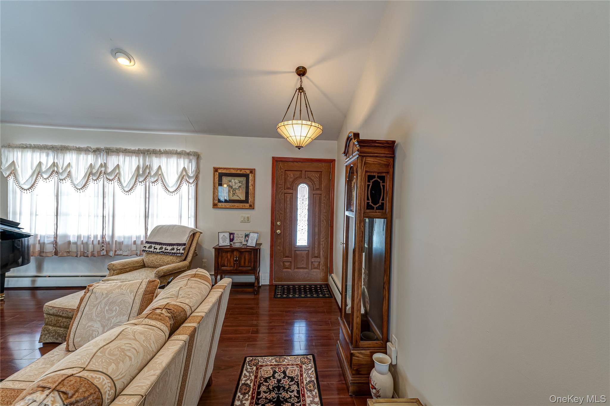 9 Storybook Lane, Saint James, NY 11780