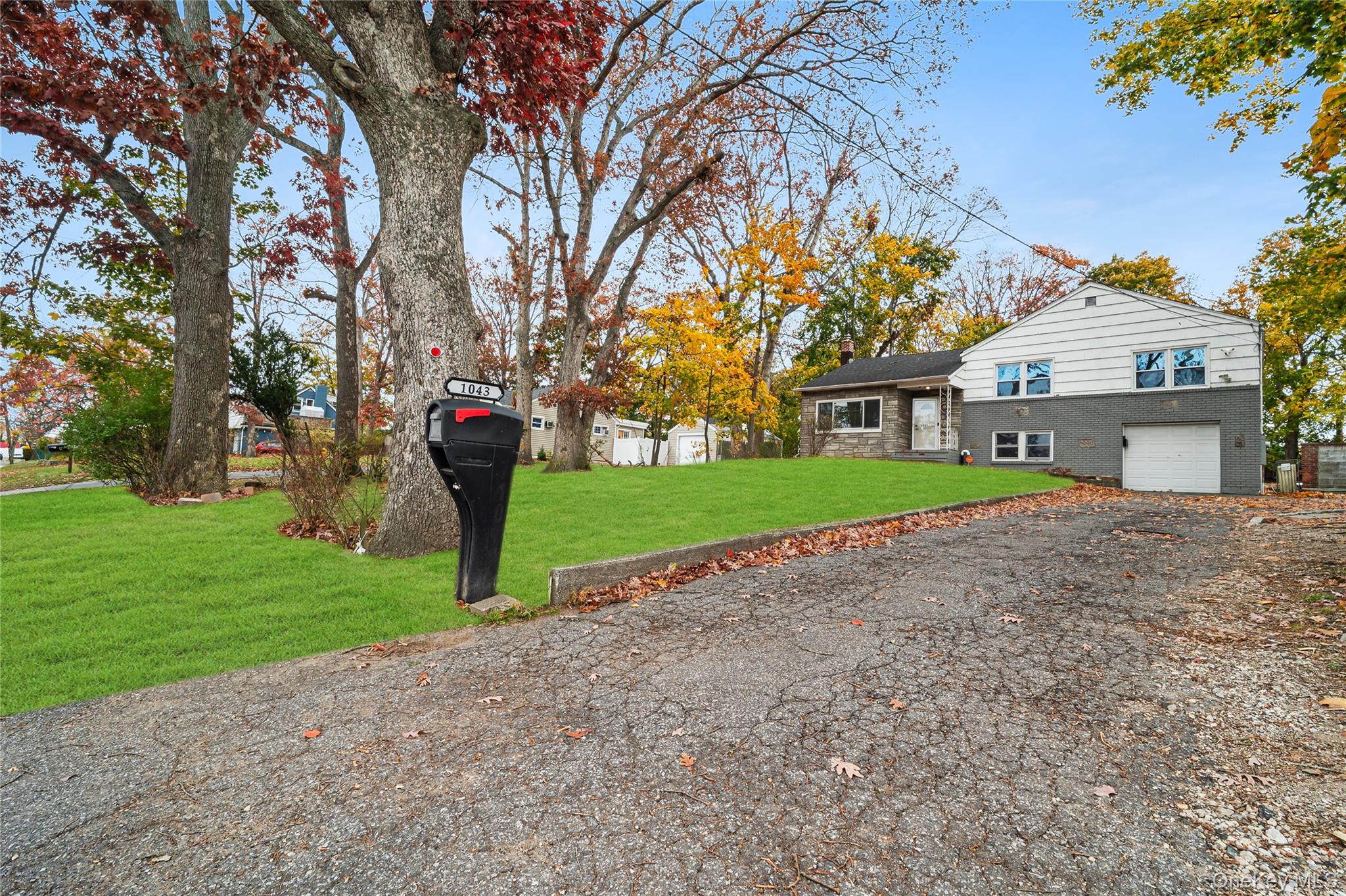 1043 Wilson Boulevard, Central Islip, NY 11722