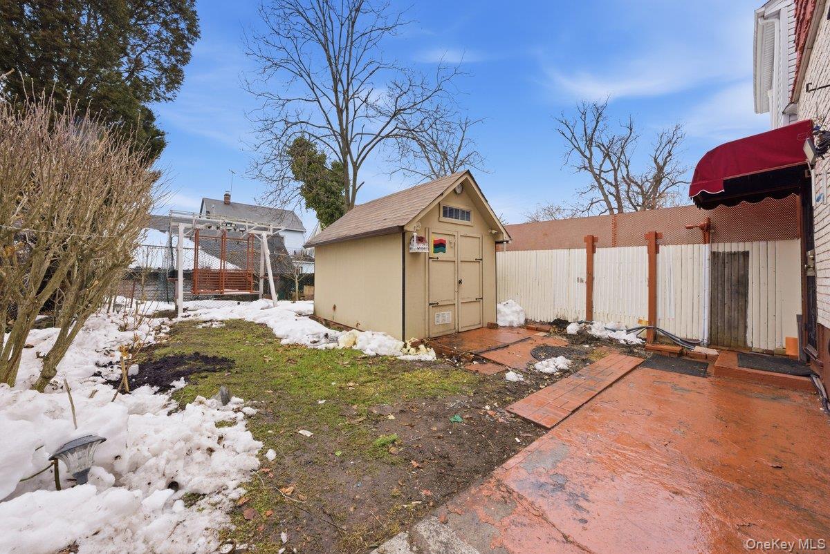 10034 198th Street, Hollis, NY 11423