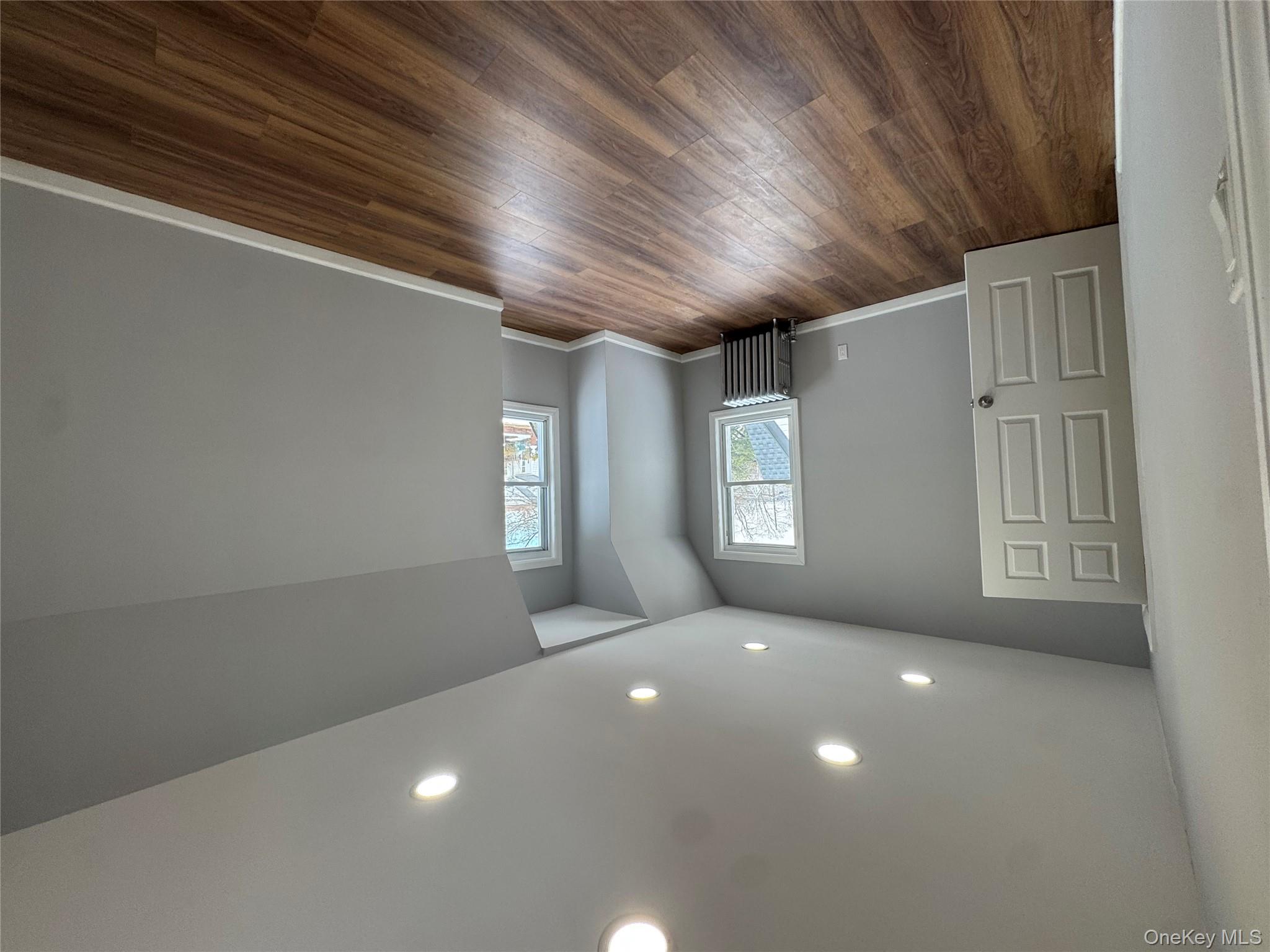 110 Woodside Avenue, Freeport, NY 11520