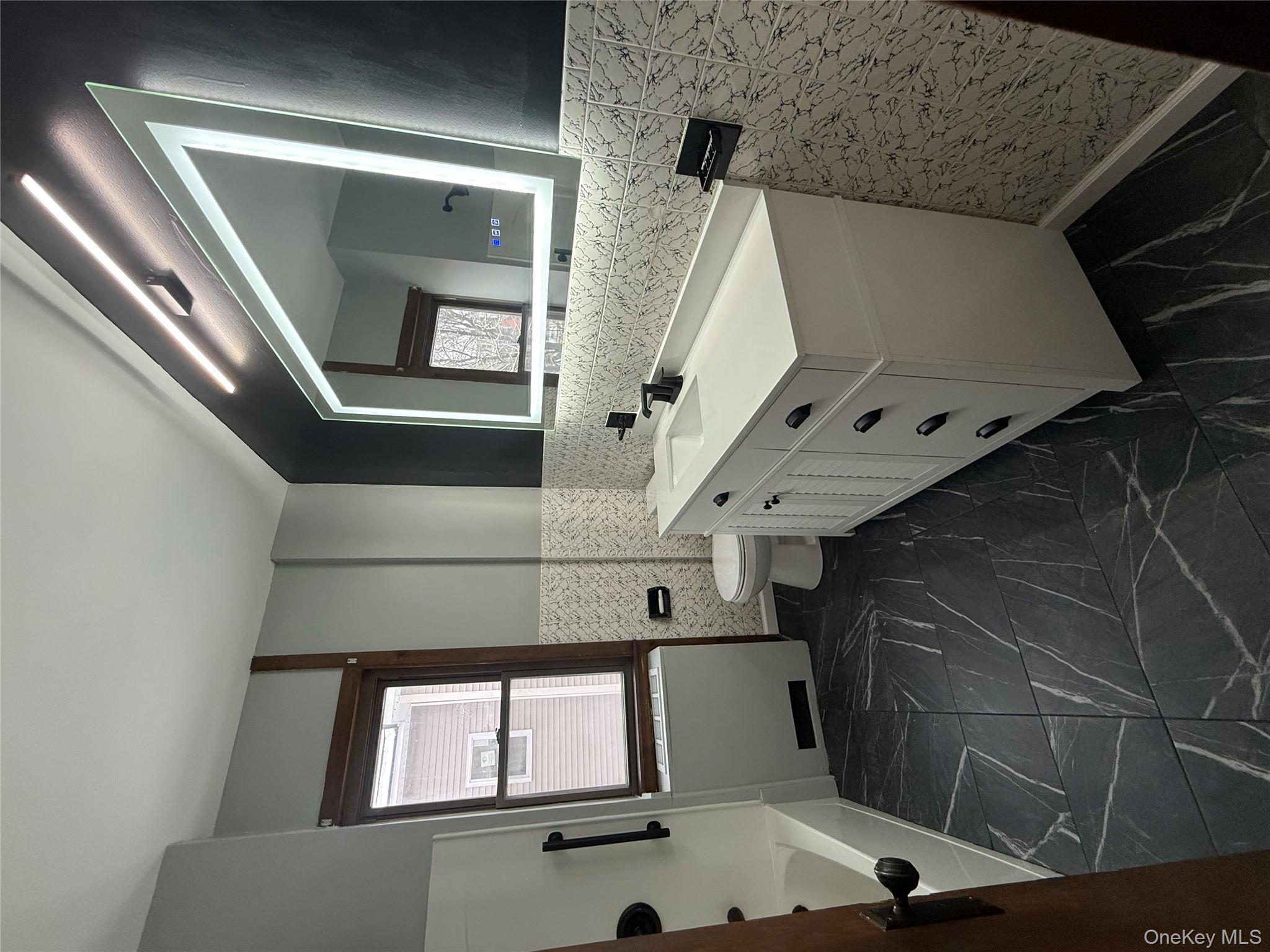 173 Mansion Street # 2, Poughkeepsie, NY 12601