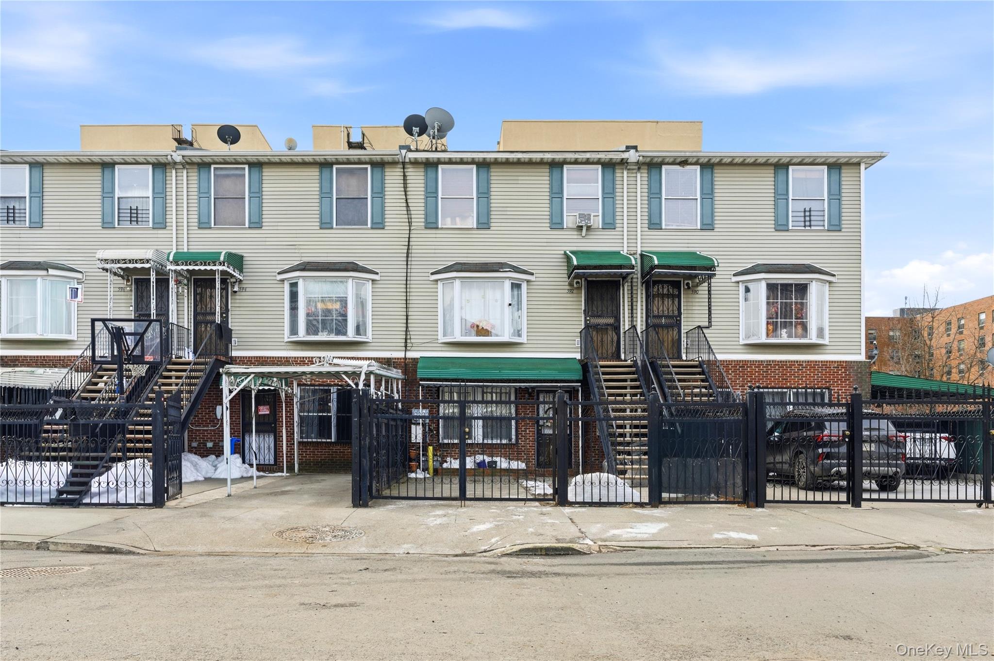 592 Beech Terrace, Bronx, NY 10454