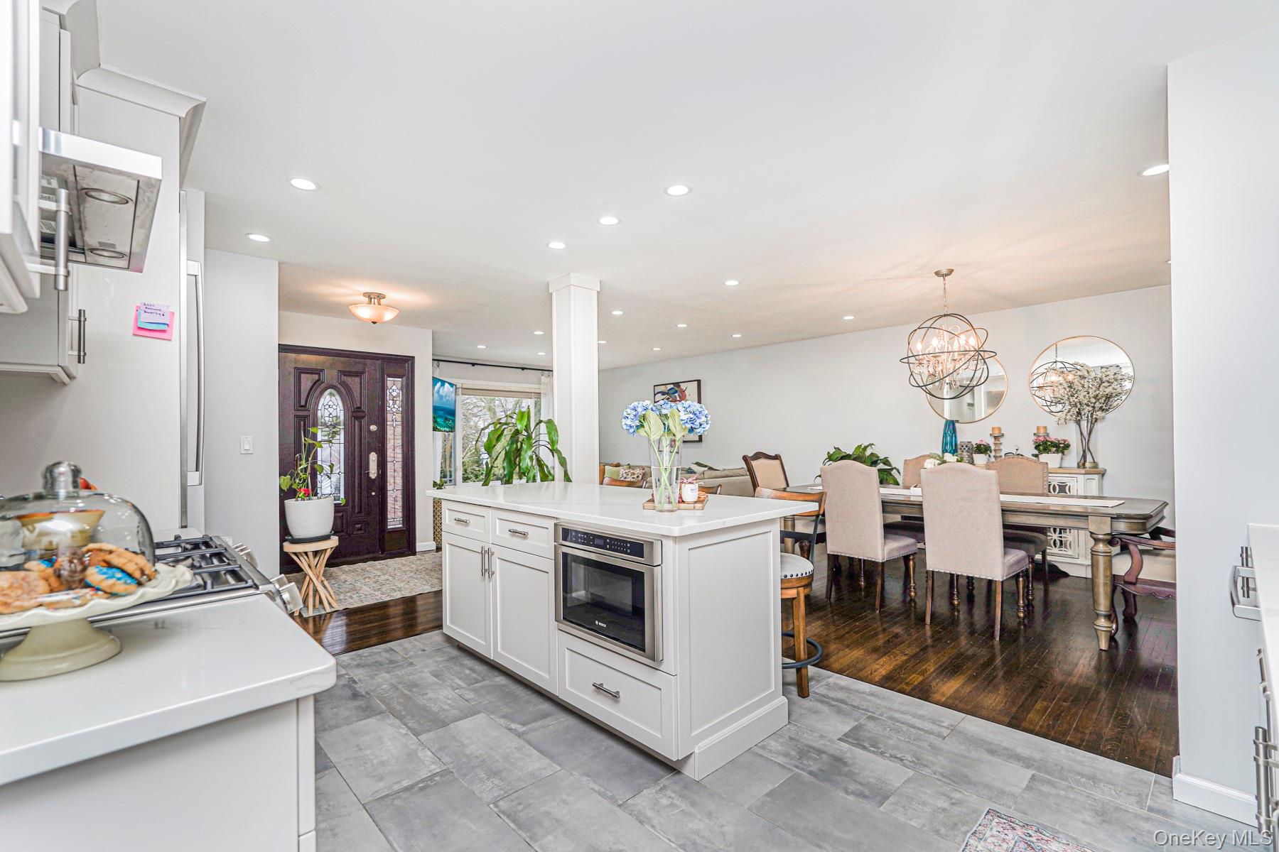 27 Witteman Place, Staten Island, NY 10301