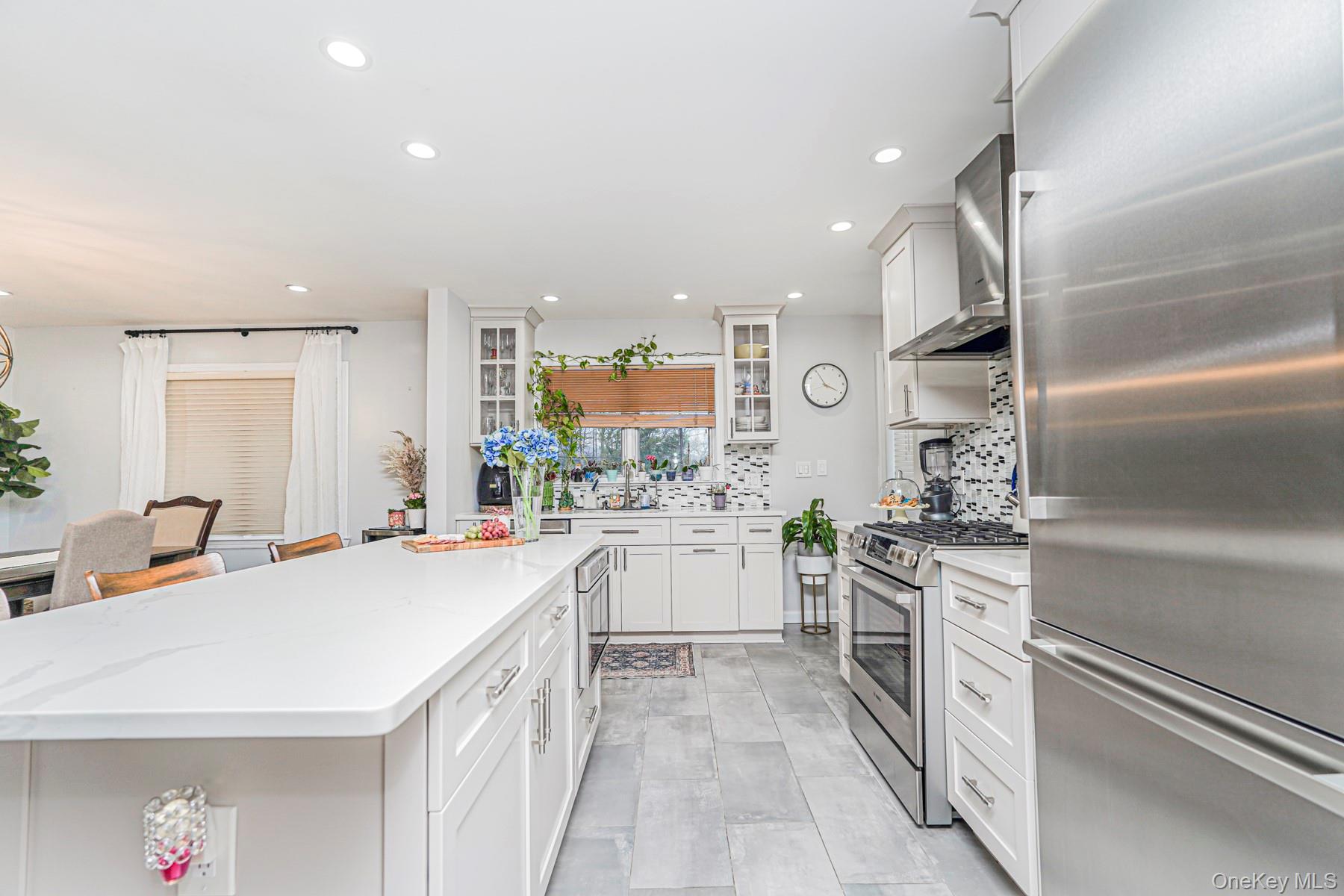 27 Witteman Place, Staten Island, NY 10301