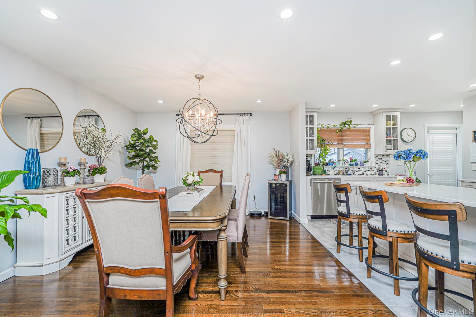 27 Witteman Place, Staten Island, NY 10301