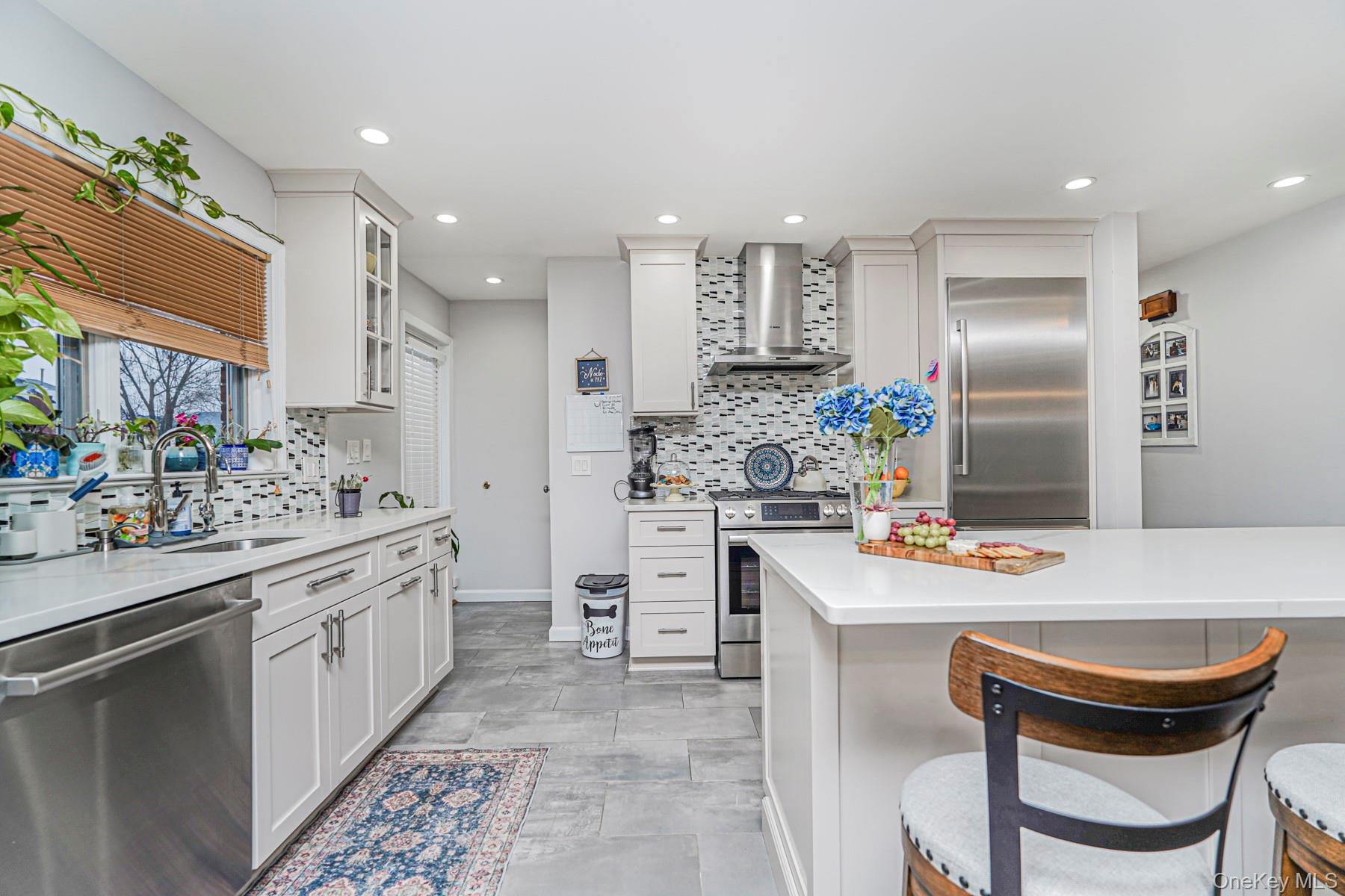 27 Witteman Place, Staten Island, NY 10301