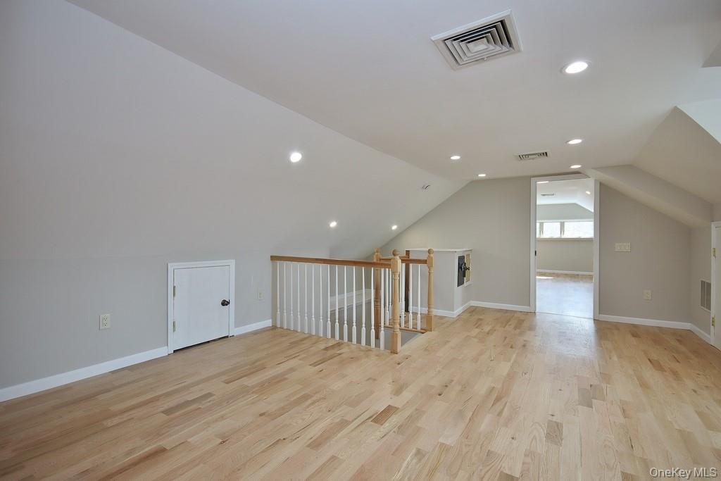 23 Robert Road, Poughkeepsie, NY 12603