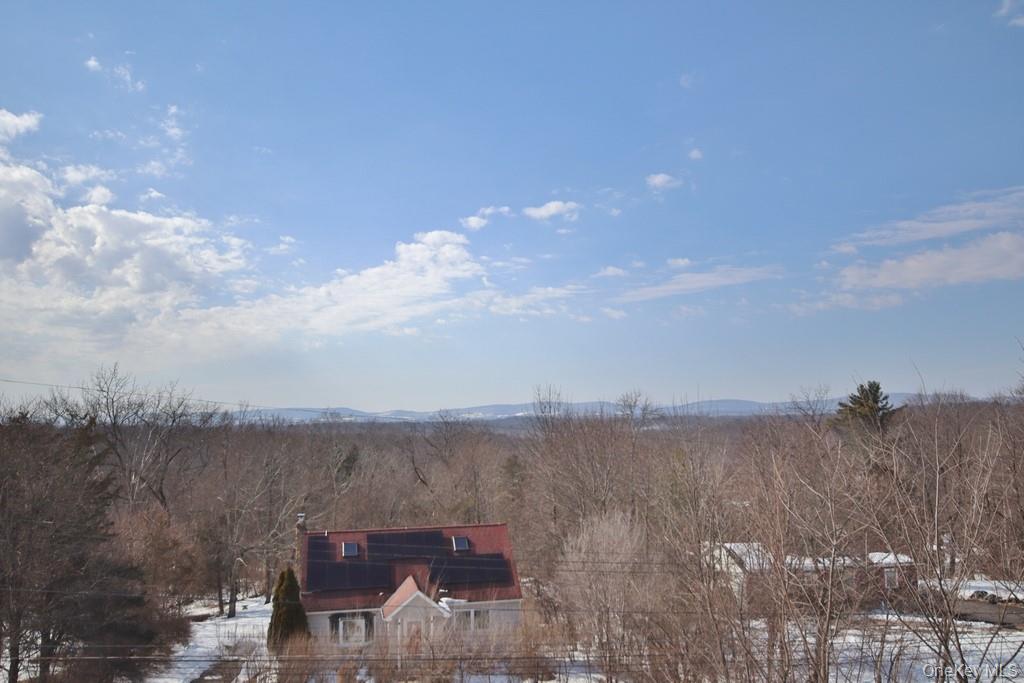 23 Robert Road, Poughkeepsie, NY 12603