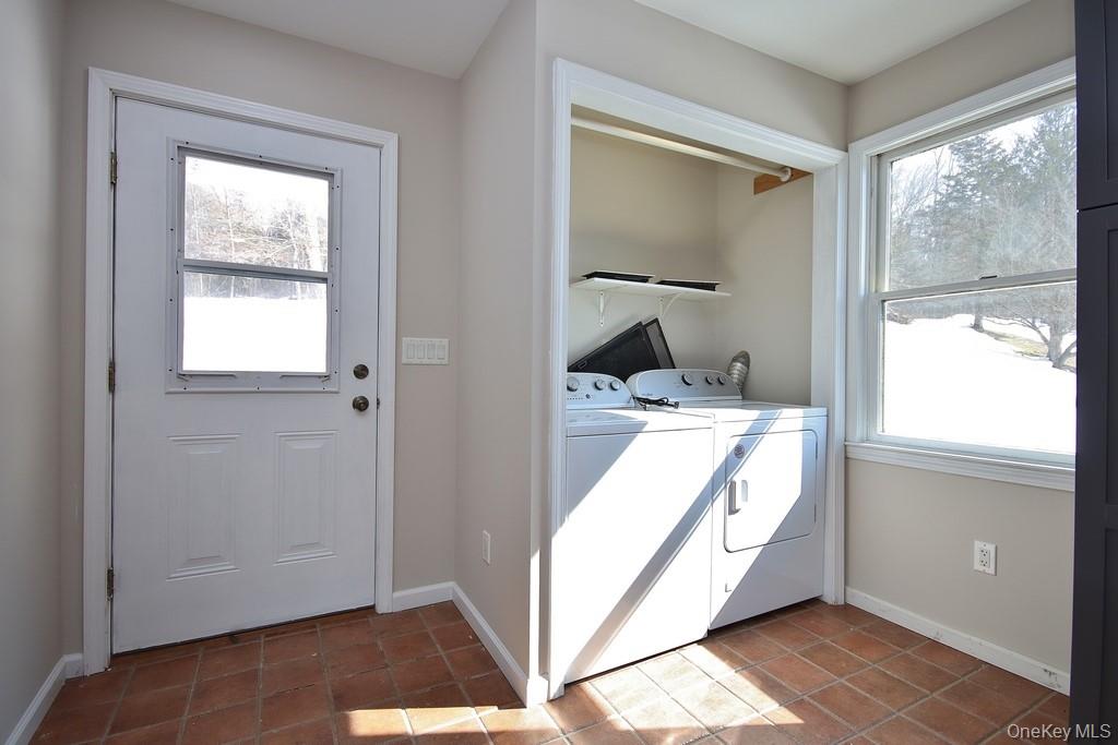 23 Robert Road, Poughkeepsie, NY 12603