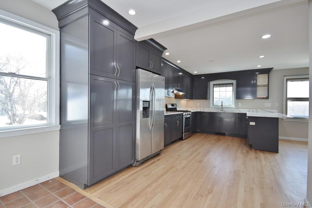 23 Robert Road, Poughkeepsie, NY 12603