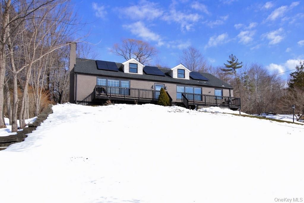 23 Robert Road, Poughkeepsie, NY 12603