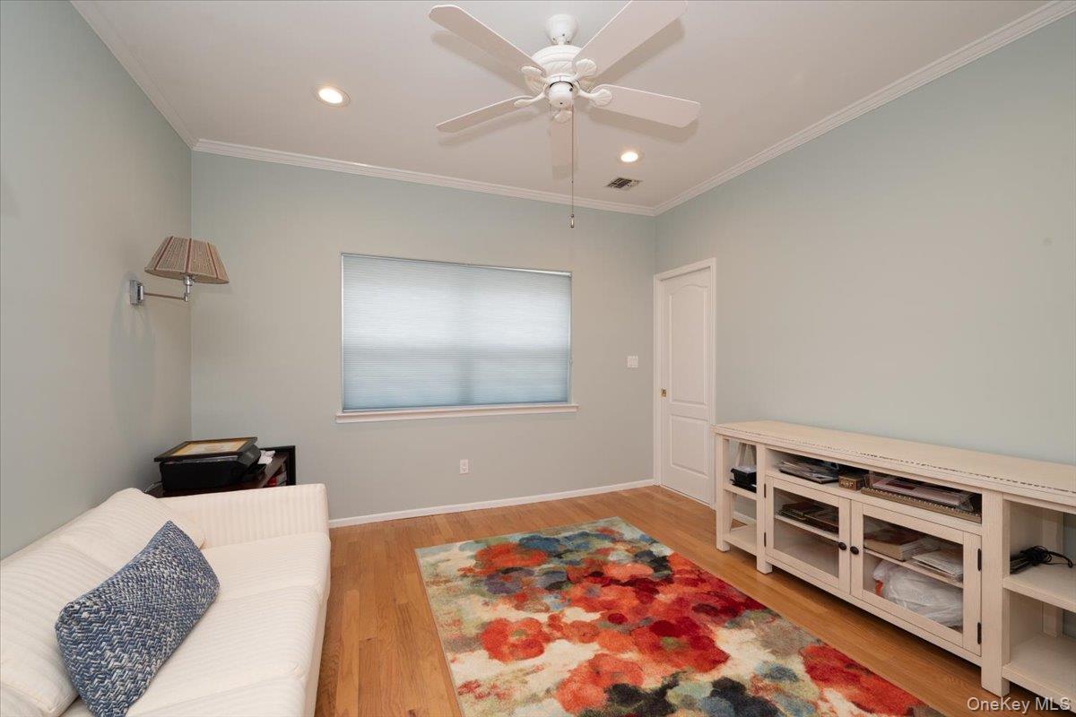 113 Windwatch Drive, Hauppauge, NY 11788