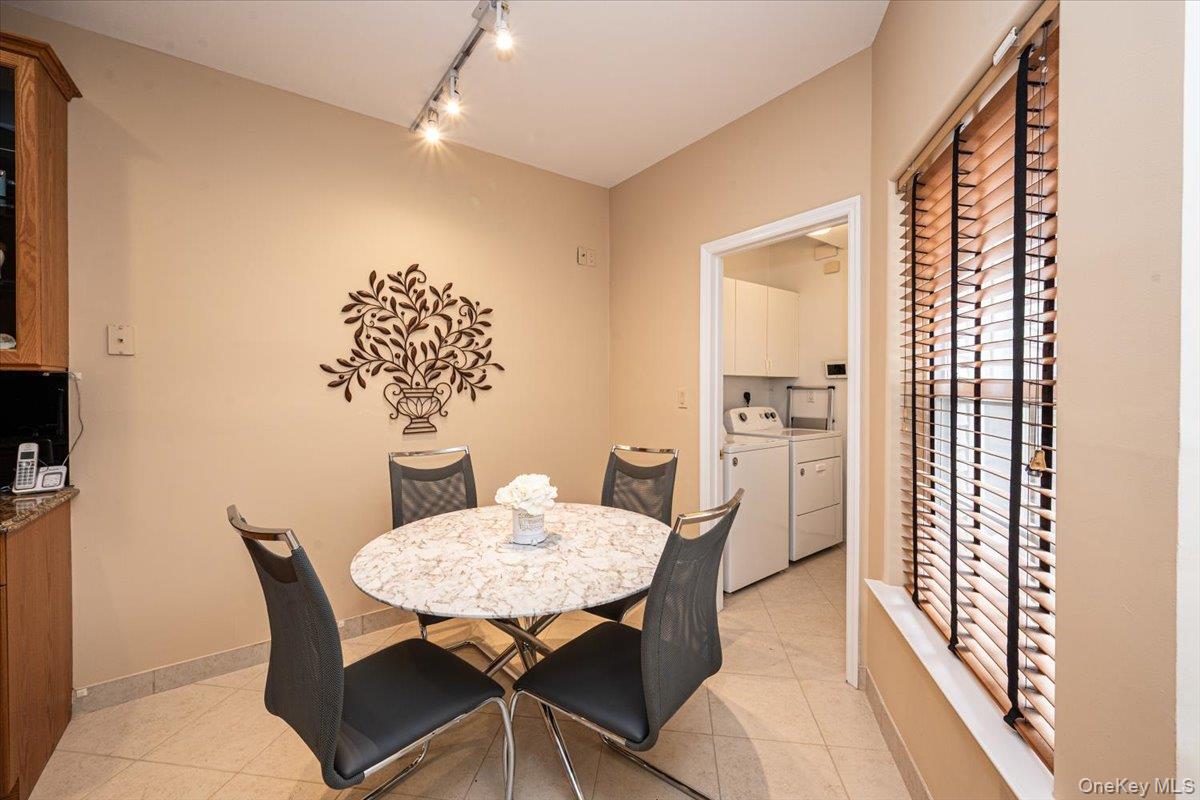 113 Windwatch Drive, Hauppauge, NY 11788