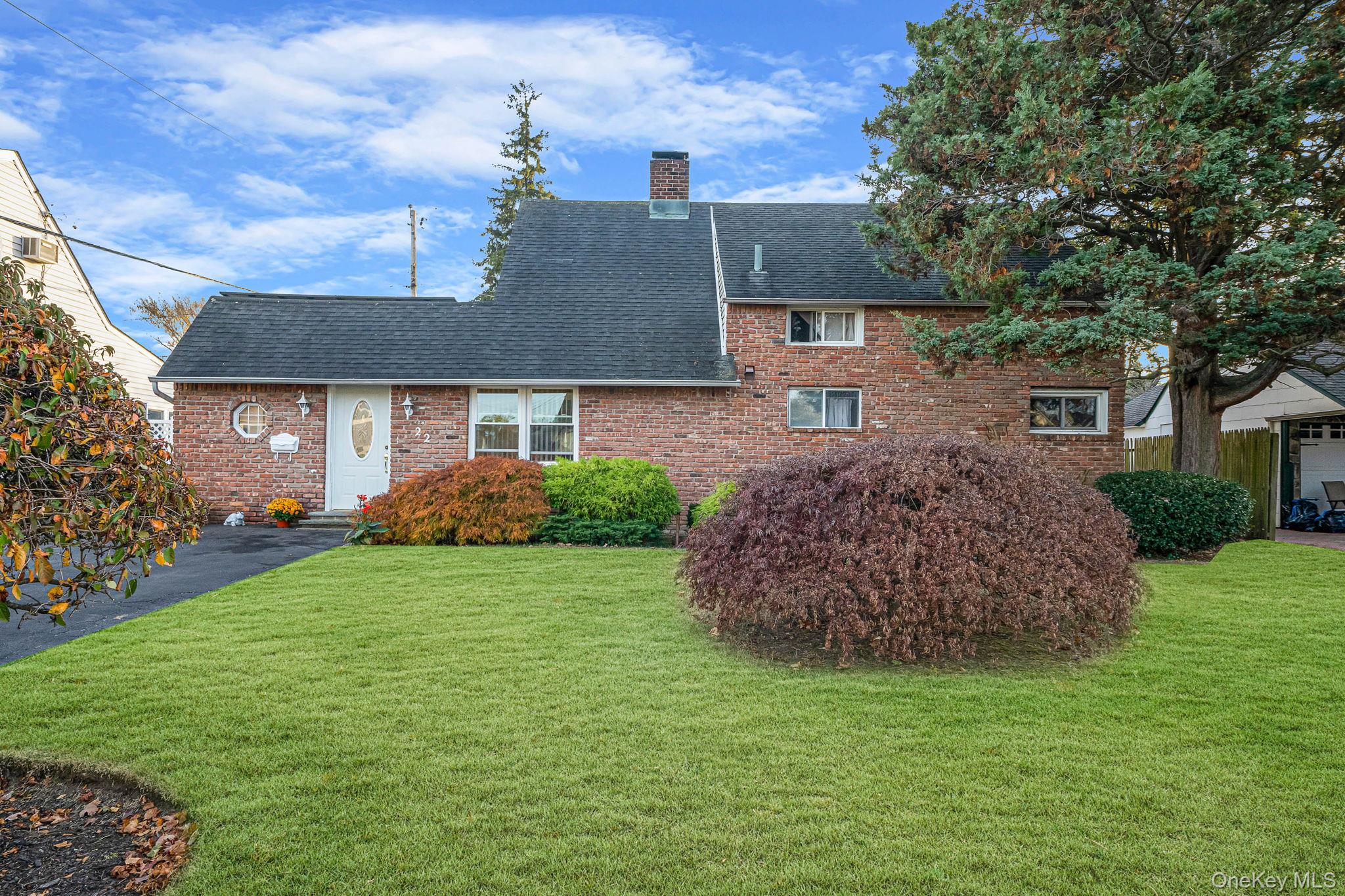 22 Bayberry Lane, Levittown, NY 11756