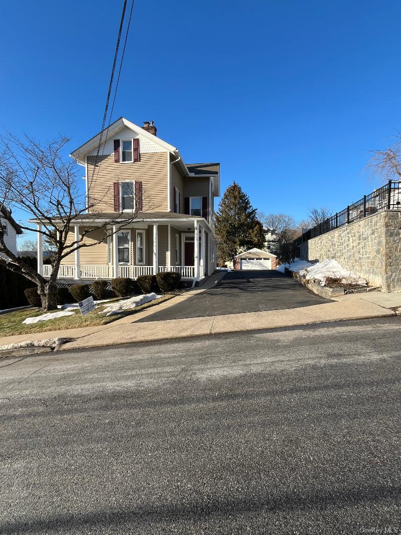 19 Hudson Terrace # 2nd floor (walkup), Sleepy Hollow, NY 10591