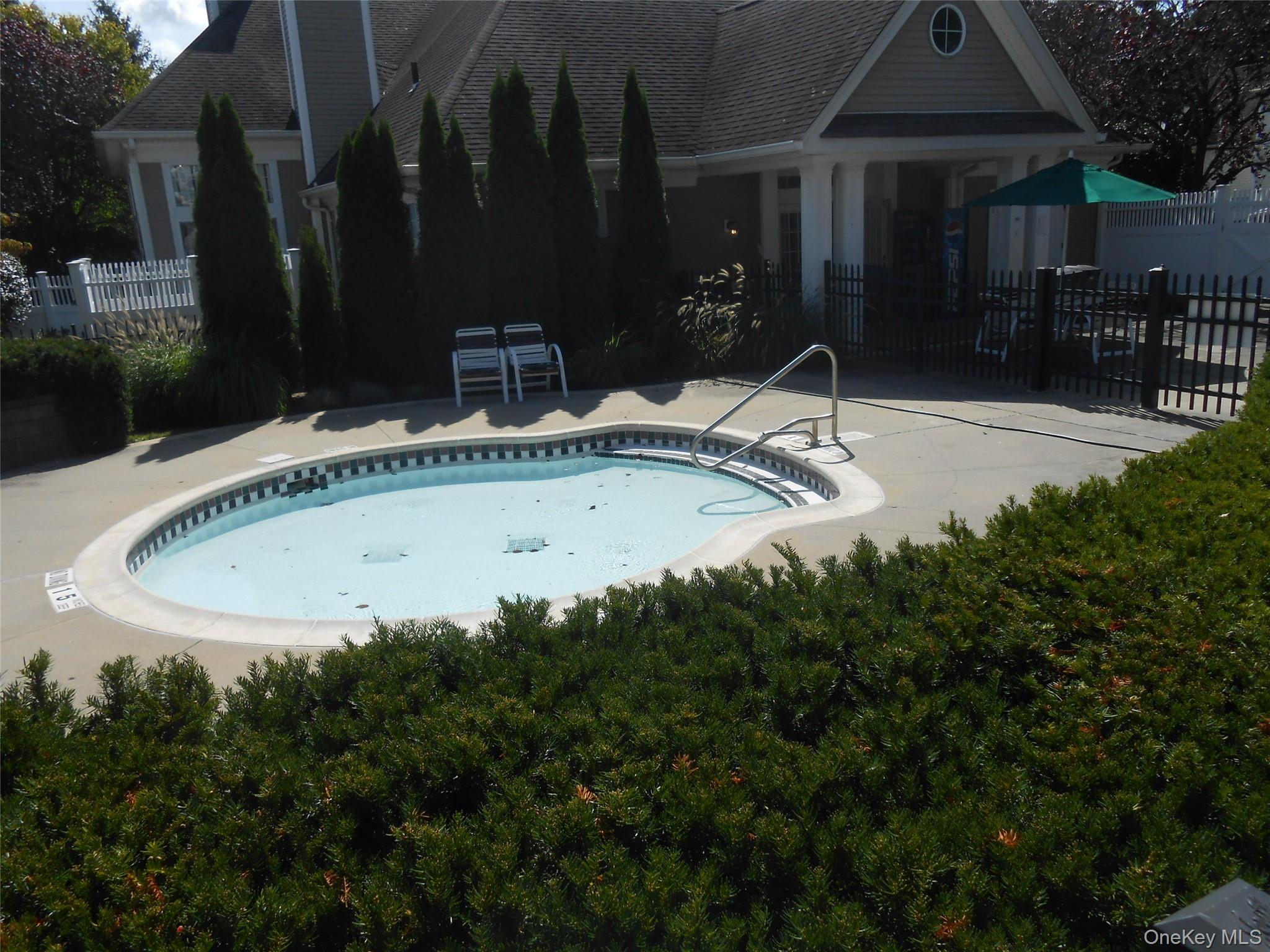 7 Limerick Court, White Plains, NY 10603