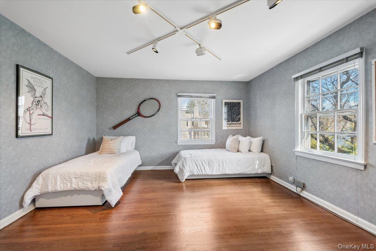 1 Normandy Lane, Scarsdale, NY 10583