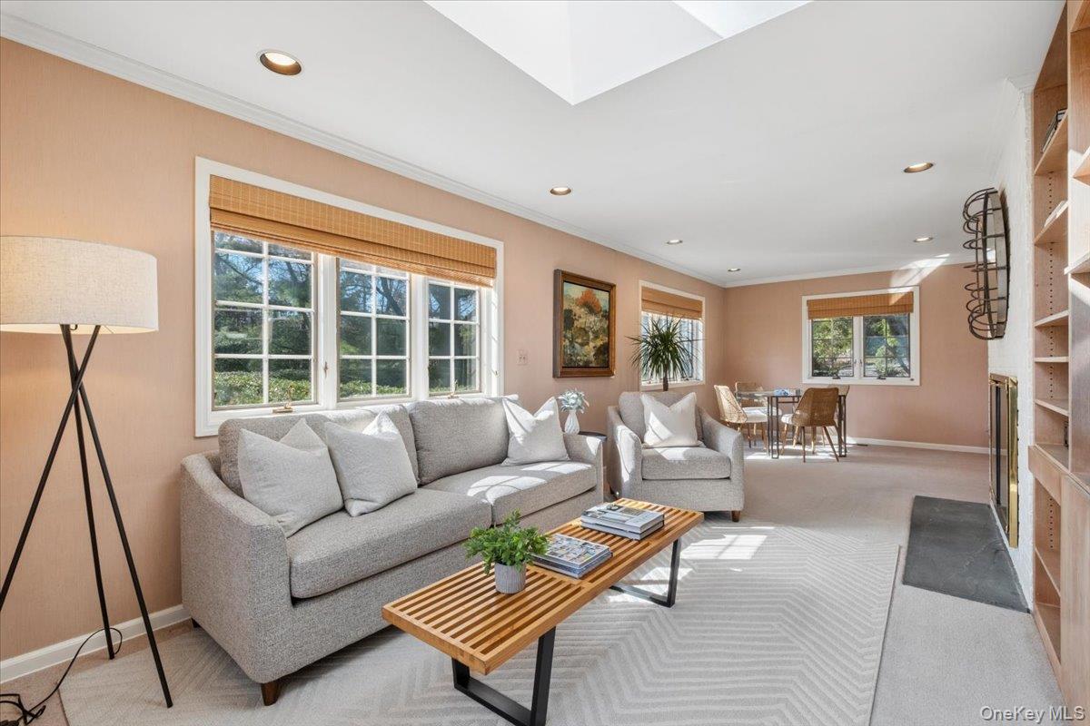 1 Normandy Lane, Scarsdale, NY 10583