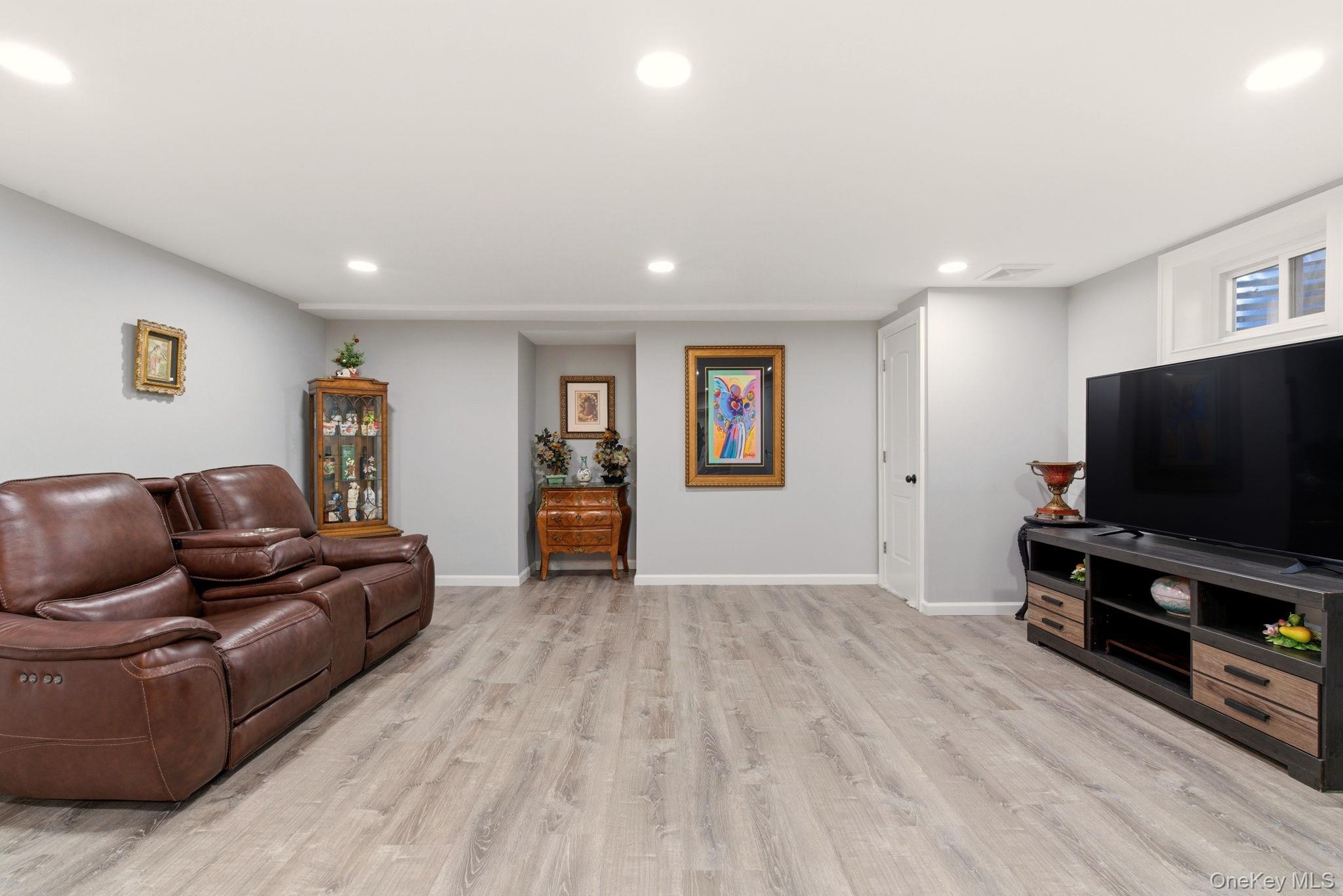 261 Vista Drive, Jericho, NY 11753