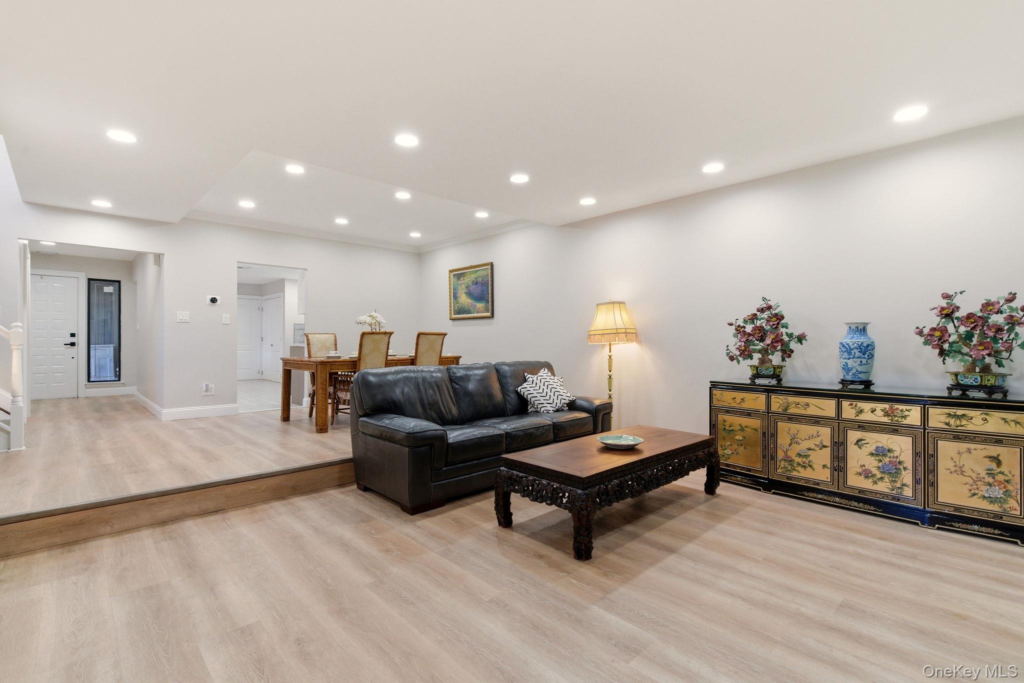 261 Vista Drive, Jericho, NY 11753