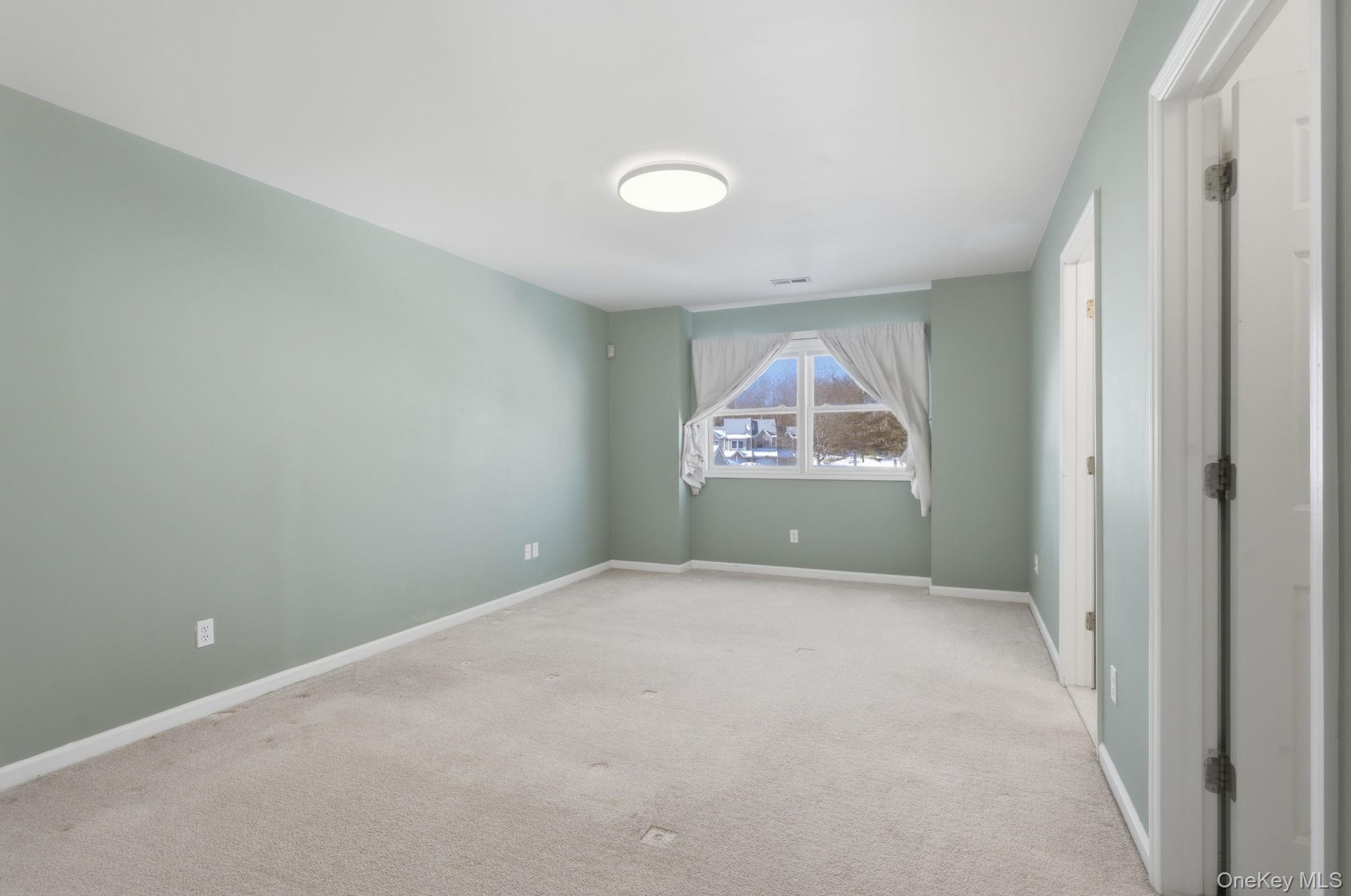 39 Deer Crossing Drive, Fishkill, NY 12524