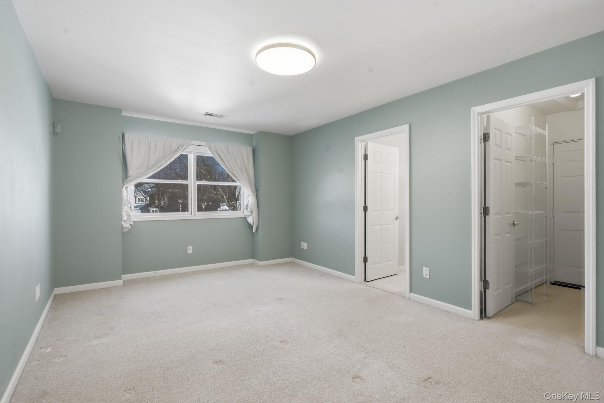 39 Deer Crossing Drive, Fishkill, NY 12524