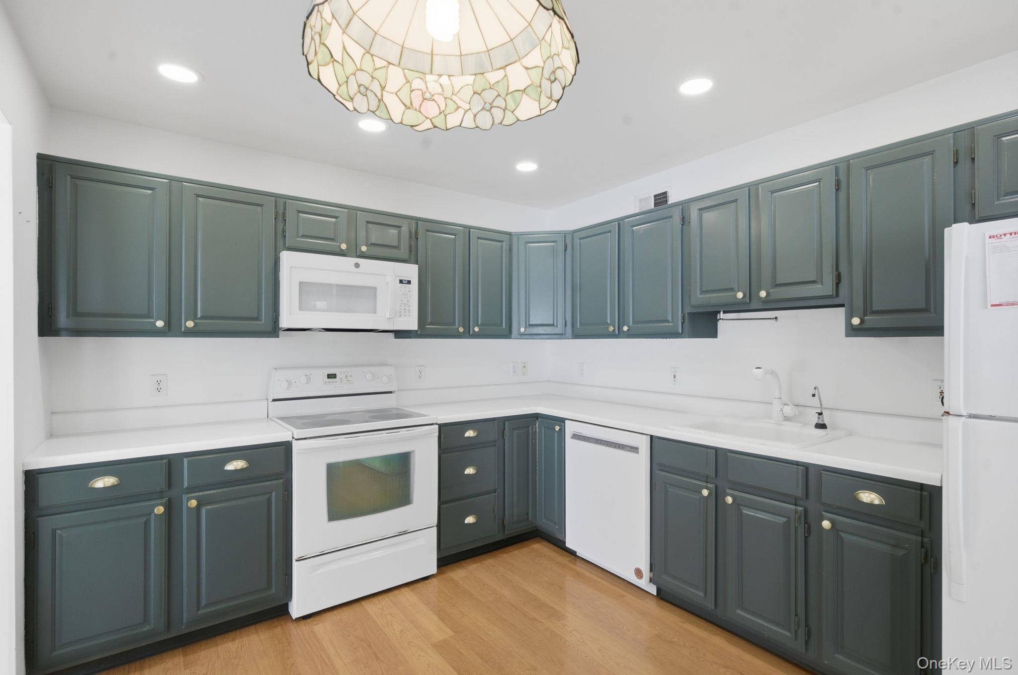 39 Deer Crossing Drive, Fishkill, NY 12524