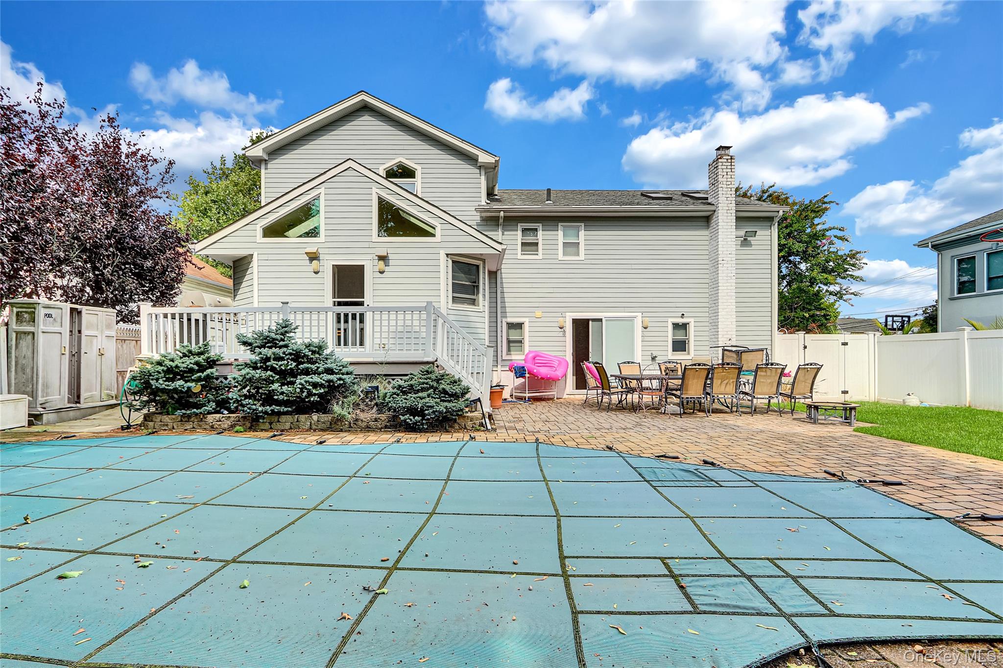 2070 Beverly Way, Merrick, NY 11566