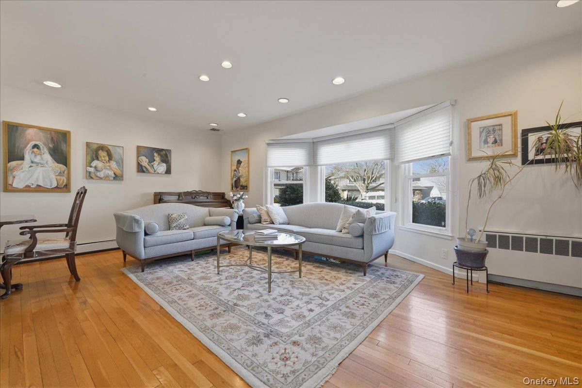 734 Berry Court, West Hempstead, NY 11552