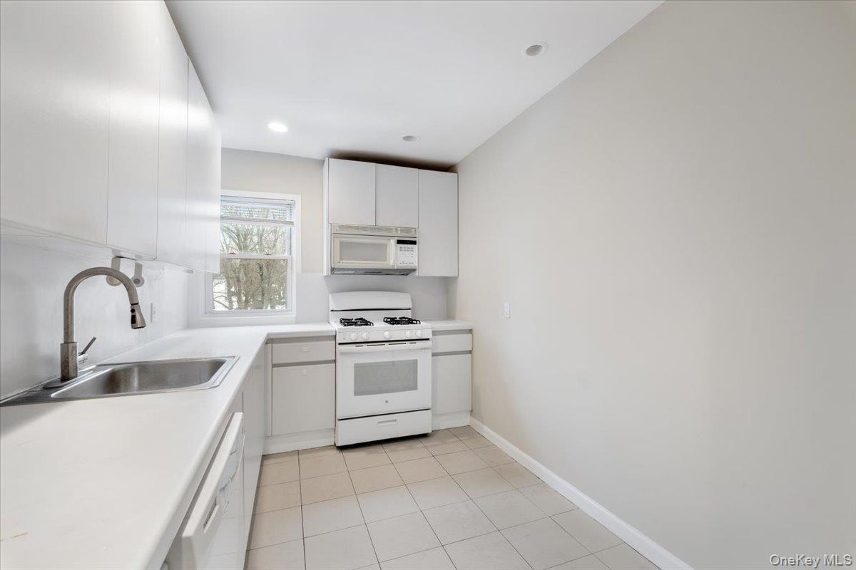 15 Chestnut Street # 6A, Rye, NY 10580