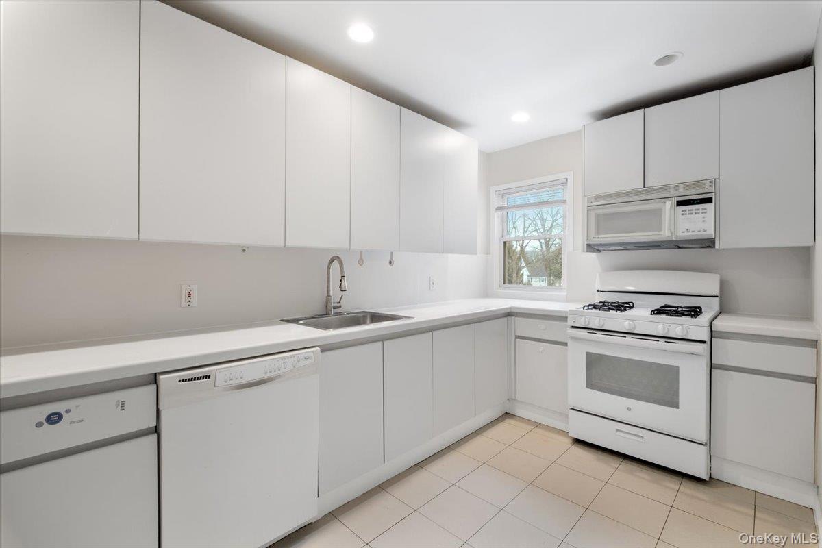 15 Chestnut Street # 6A, Rye, NY 10580