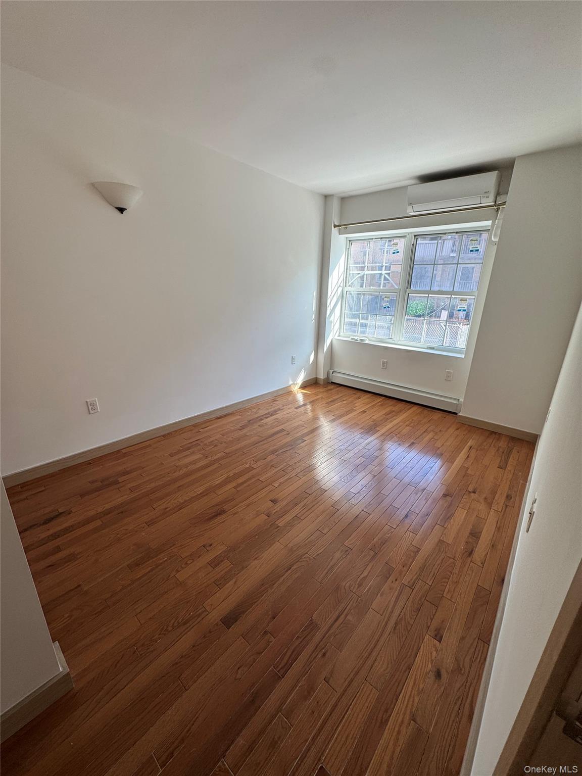 35-19 Leavitt Street # 2I, Flushing, NY 11354