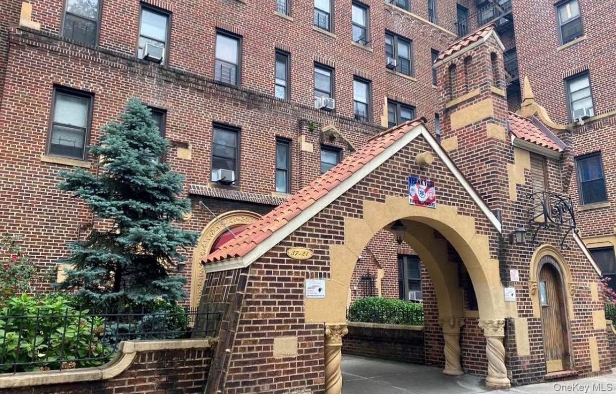 37-21 80th Street # 2A, Jackson Heights, NY 11372