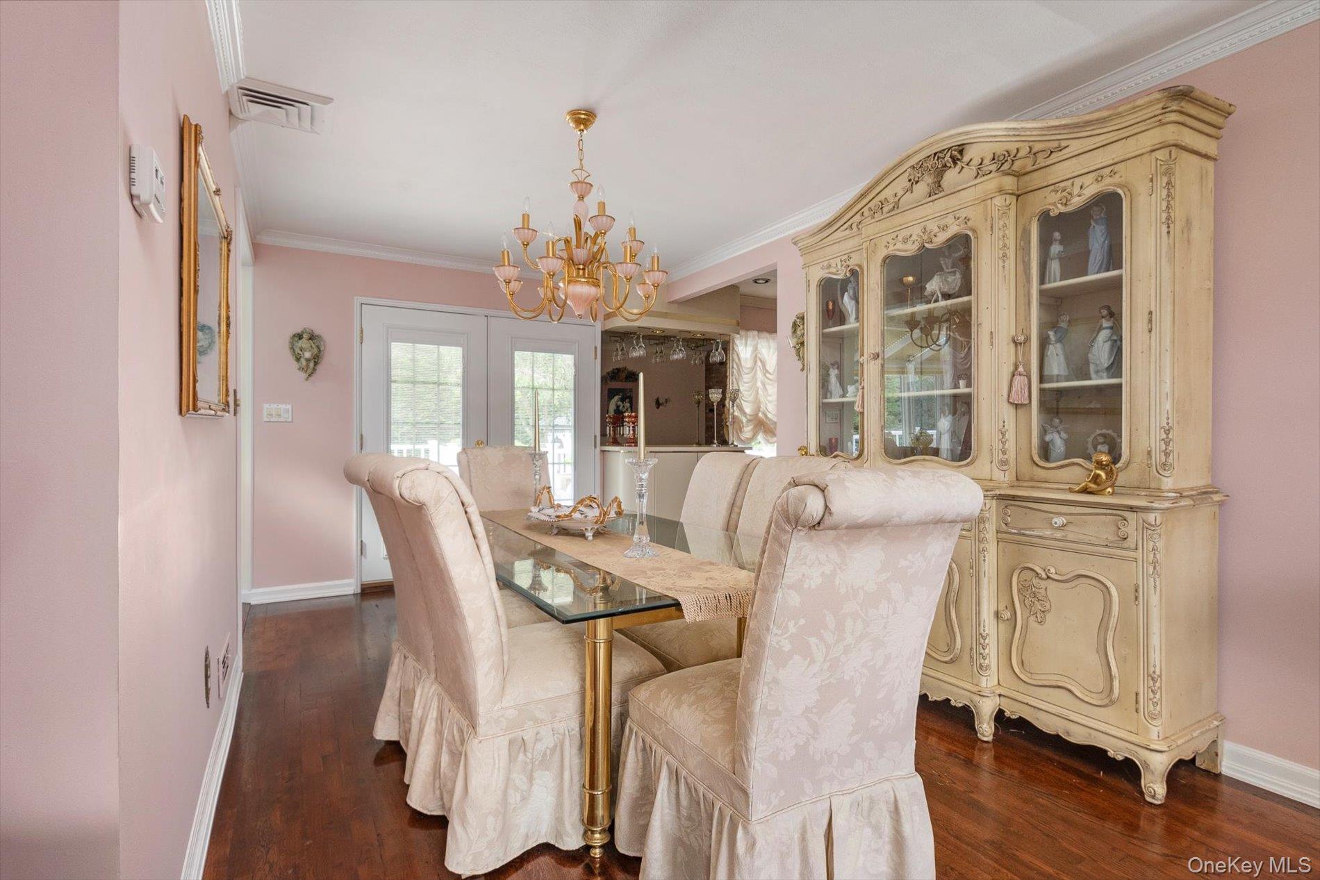 9 Rockaway Place, Massapequa, NY 11758